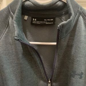 Men’s Under Armour cold gear sweater. Gray. Size XL.